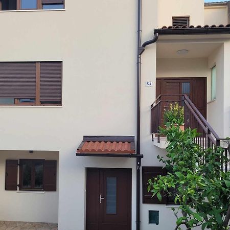 Apartment Irena-Pula Marina Exteriör bild